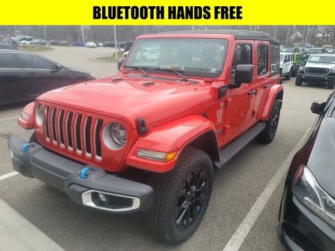 Used 2022 Jeep Wrangler Unlimited Sahara w/ Cold Weather Group image 3