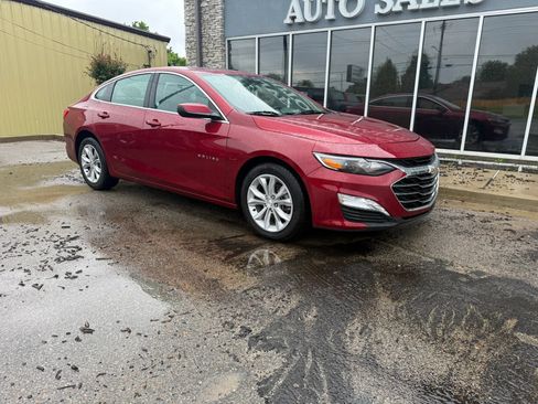 Used 2024 Chevrolet Malibu LT FWD image 2