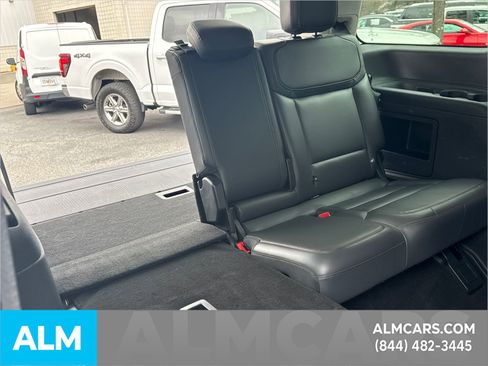 Certified 2025 Ford Expedition Active image 20