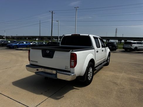 Used 2019 Nissan Frontier SV RWD image 14
