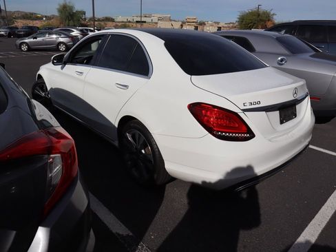 Used 2019 Mercedes-Benz C 300 4MATIC Sedan image 2