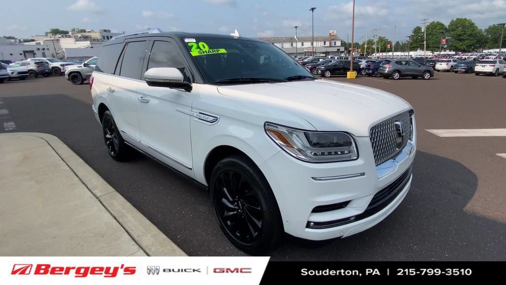 Used 2020 Lincoln Navigator Reserve w/ Equipment Group 208A Reserve AWD/4WD image 2
