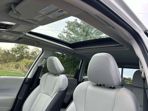 Used 2023 Subaru Forester Premium image 23