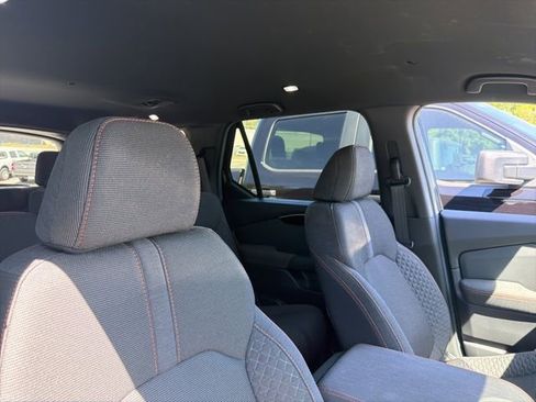 Used 2025 Honda Pilot Sport image 12