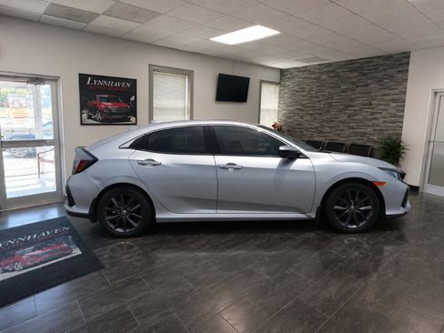 Used 2020 Honda Civic EX-L image 7