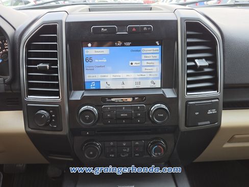Used 2018 Ford F150 XLT w/ Equipment Group 302A Luxury AWD/4WD image 15