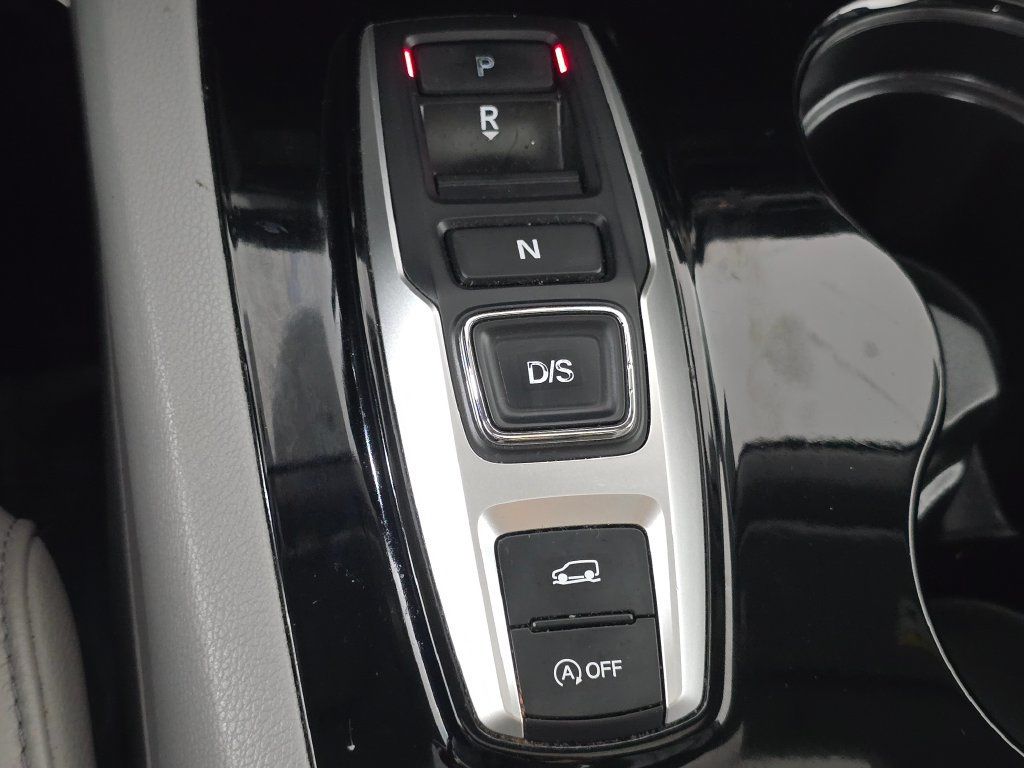 Used 2018 Honda Pilot Touring image 31