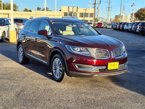Used 2017 Lincoln MKX Select w/ Select Plus Package image 19