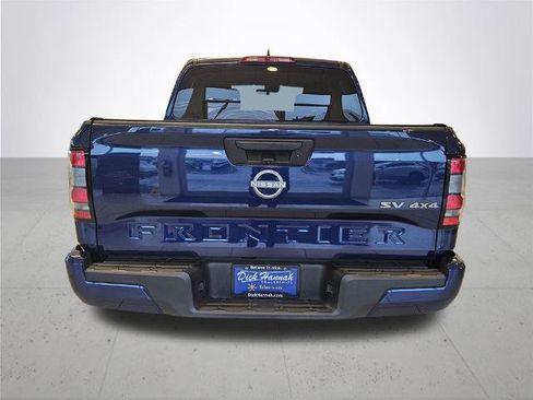 Certified 2022 Nissan Frontier SV image 9