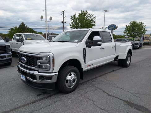 New 2026 Ford F350 King Ranch w/ Chrome Package AWD/4WD image 4