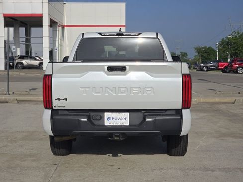 Used 2024 Toyota Tundra Limited AWD/4WD image 6