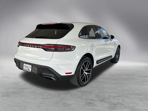 Used 2022 Porsche Macan AWD/4WD image 3