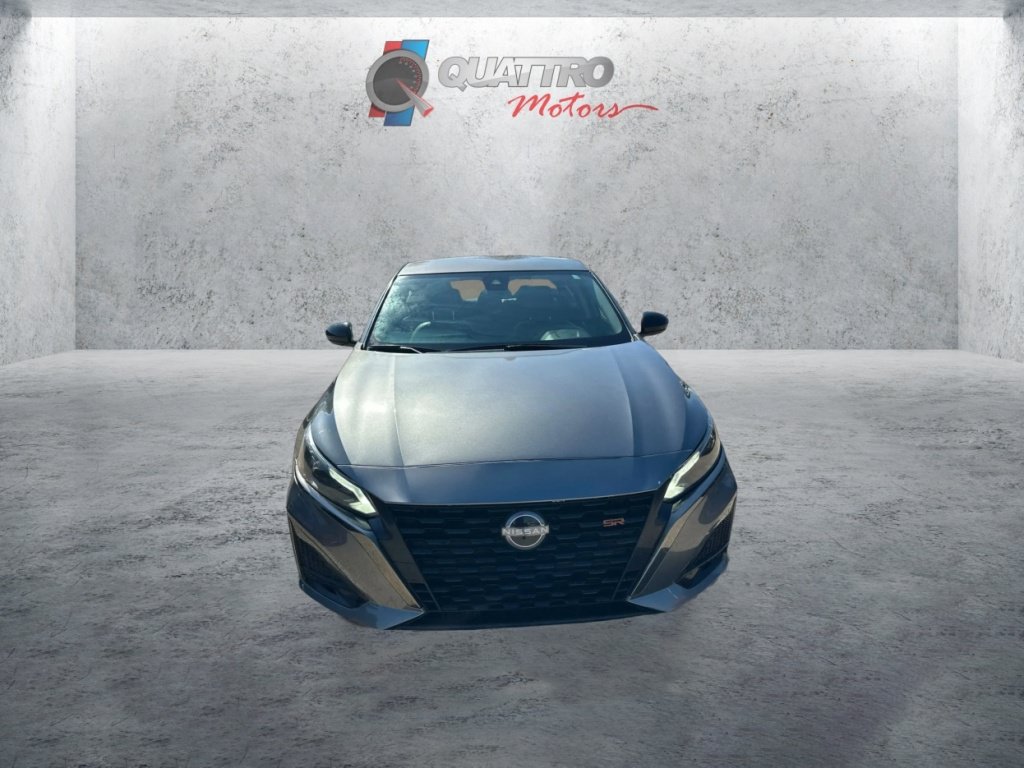 Used 2023 Nissan Altima 2.5 SR FWD image 9