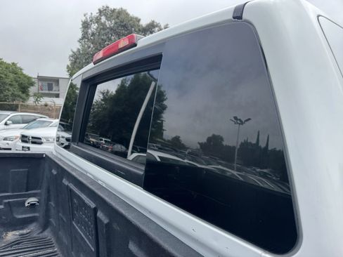 Used 2015 Nissan Titan S image 13