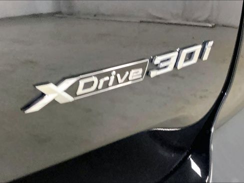 Used 2024 BMW X3 xDrive30i w/ Convenience Package image 10