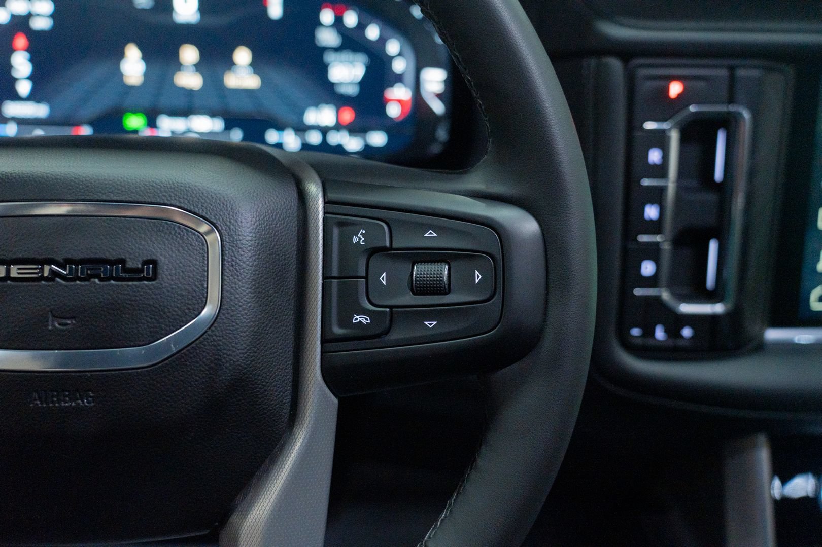 Used 2024 GMC Yukon Denali AWD/4WD image 49