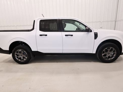 Certified 2023 Ford Maverick XLT image 2