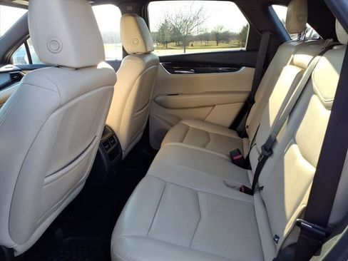 Used 2019 Cadillac XT5 AWD image 26