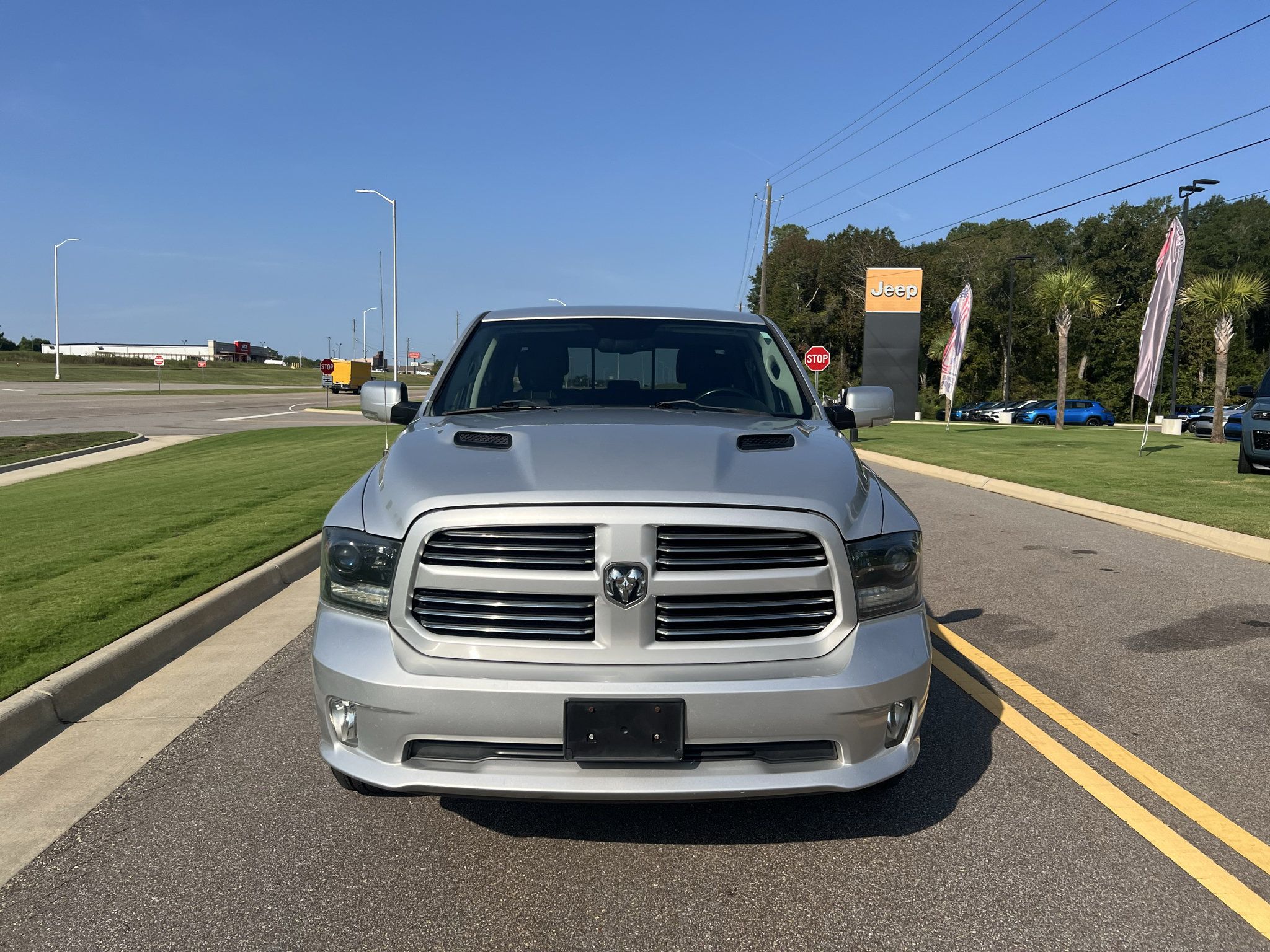 Used 2015 RAM 1500 Sport w/ Remote Start & Security Group AWD/4WD image 3