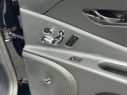 New 2026 Bentley Flying Spur V8 AWD/4WD image 26