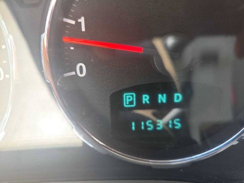 Used 2010 Jeep Liberty Limited w/ Tire & Wheel Group RWD image 34