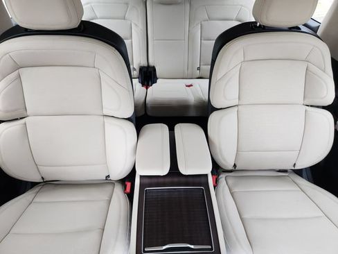 New 2027 Lincoln Navigator Reserve AWD/4WD image 14