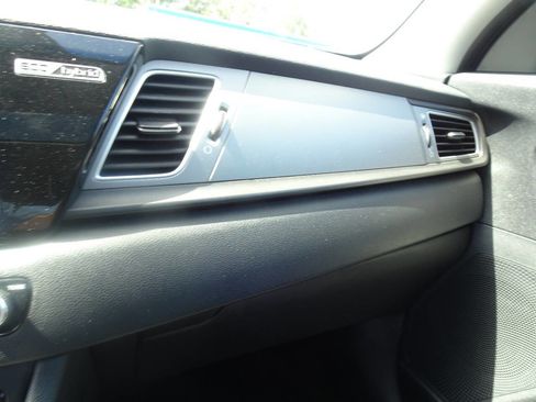 Used 2017 Kia Niro LX image 28