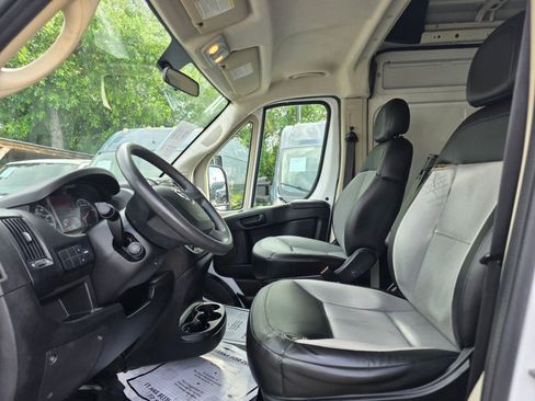 Used 2019 RAM ProMaster 2500 FWD image 7