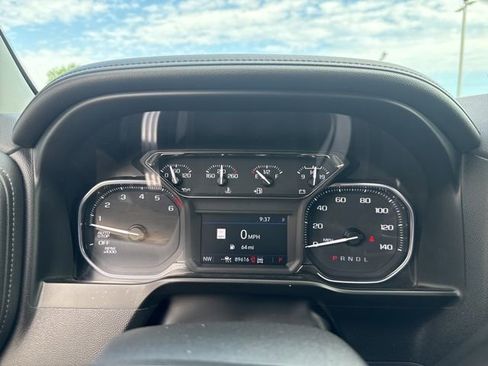 Used 2021 GMC Sierra 1500 SLT w/ SLT Premium Plus Package AWD/4WD image 18