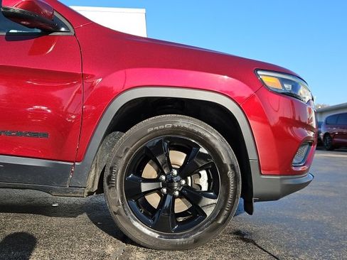 Used 2021 Jeep Cherokee Latitude Plus image 14