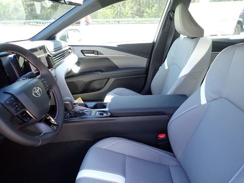 New 2026 Toyota Camry SE FWD image 11