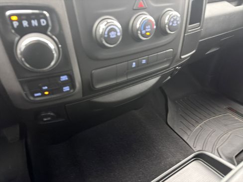 Used 2019 RAM 1500 Express image 29