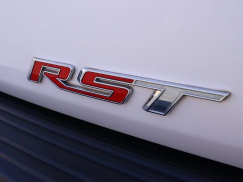 Used 2022 Chevrolet Tahoe RST w/ Sport Performance Package image 32