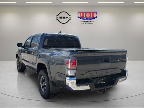 Used 2020 Toyota Tacoma TRD Off-Road image 4