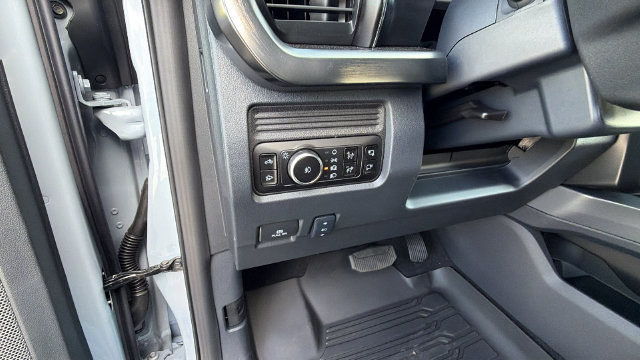 New 2026 Ford F350 Lariat w/ FX4 Off-Road Package AWD/4WD image 33