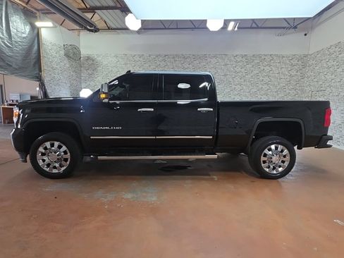 Used 2017 GMC Sierra 2500 Denali AWD/4WD image 4