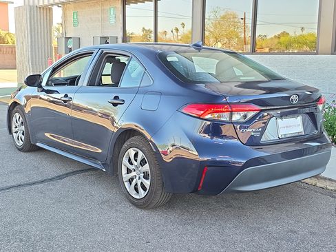 Used 2023 Toyota Corolla LE image 5