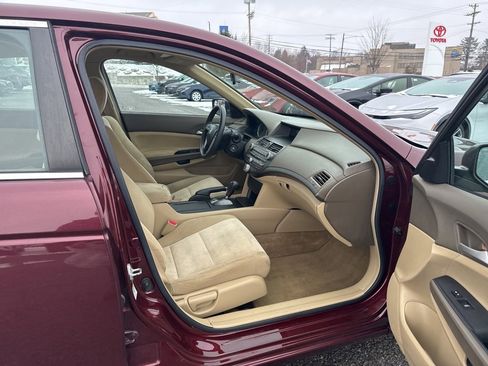 Used 2009 Honda Accord LX-P image 7
