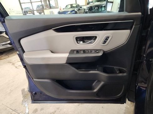 Certified 2025 Honda Pilot EX-L image 21