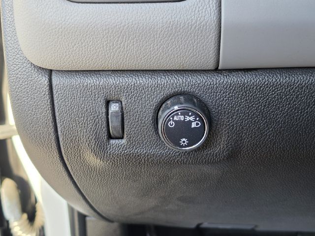 Used 2018 Chevrolet Colorado W/T RWD image 35