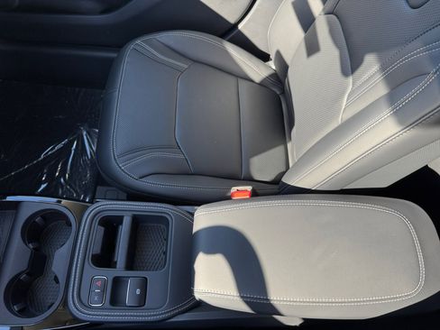 New 2025 Ford Mustang Mach-E Premium image 14