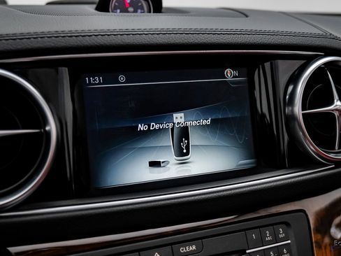 Used 2017 Mercedes-Benz SL 550 image 75