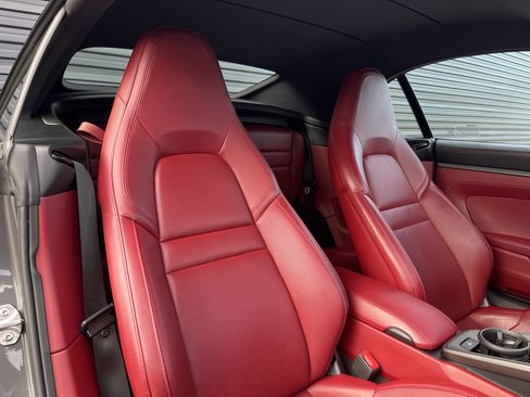 Certified 2022 Porsche 911 Carrera image 16