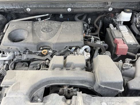 Certified 2022 Toyota RAV4 LE image 29