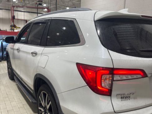 Used 2021 Honda Pilot Elite image 44