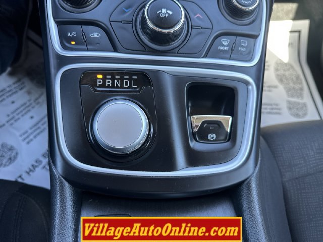 Used 2016 Chrysler 200 Limited FWD image 18