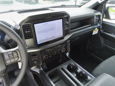 New 2026 Ford F150 STX w/ Equipment Group 200A RWD image 18