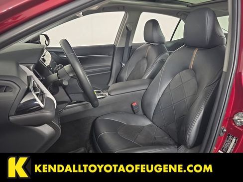 Used 2018 Toyota Camry XLE w/ Driver Assist Package FWD image 22