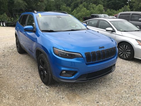 Used 2020 Jeep Cherokee Latitude Plus AWD/4WD image 1