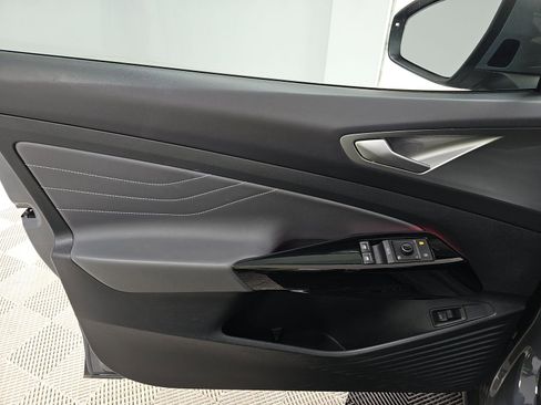 Used 2023 Volkswagen ID.4 Pro S image 12